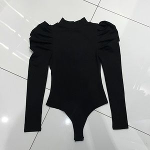 Black puff shoulder bodysuit